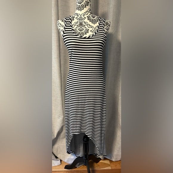 Asymmetrical lightweight sz lg dress - Picture 1 of 2